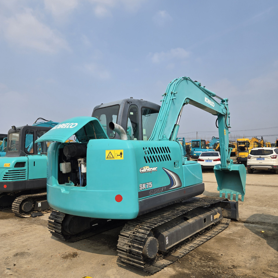Mini excavator KOBELCO SK75: picture 8 Mini excavator KOBELCO SK75: picture 8