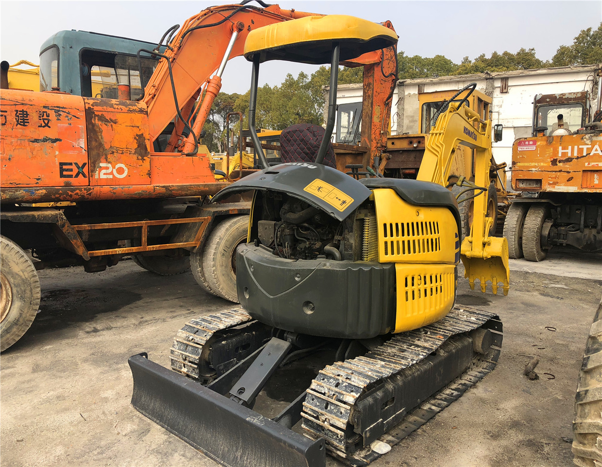 Komatsu PC30MR - Mini excavator: picture 5 Komatsu PC30MR - Mini excavator: picture 5