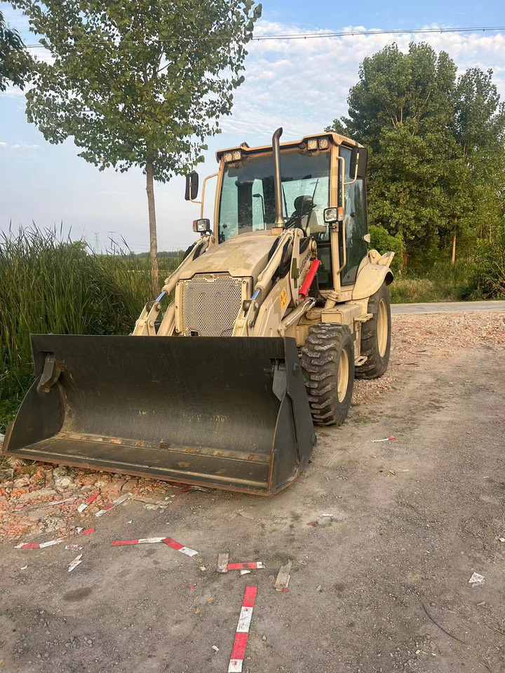LIUGONG 766A - Backhoe loader: picture 3 LIUGONG 766A - Backhoe loader: picture 3