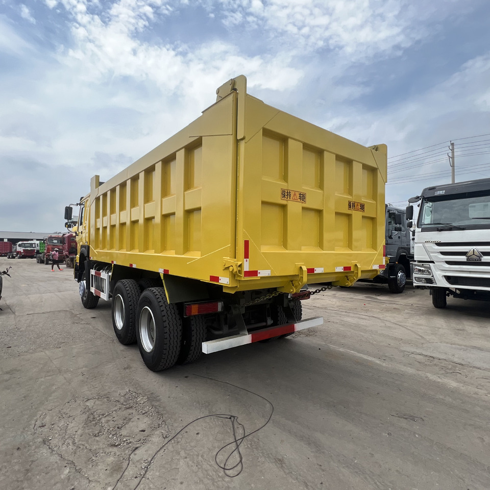 Sinotruk HOWO 371 - Mini dumper: picture 2 Sinotruk HOWO 371 - Mini dumper: picture 2