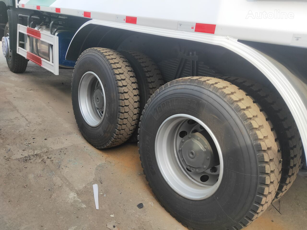 Sinotruk HOWO 6*4 Dump truck - Tipper: picture 4 Sinotruk HOWO 6*4 Dump truck - Tipper: picture 4