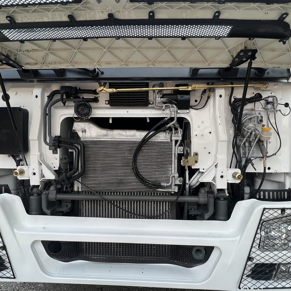 Sinotruk HOWO 371 Tractor - Tractor unit: picture 3 Sinotruk HOWO 371 Tractor - Tractor unit: picture 3