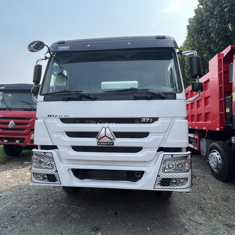 Sinotruk HOWO 371 Tractor - Tractor unit: picture 4 Sinotruk HOWO 371 Tractor - Tractor unit: picture 4