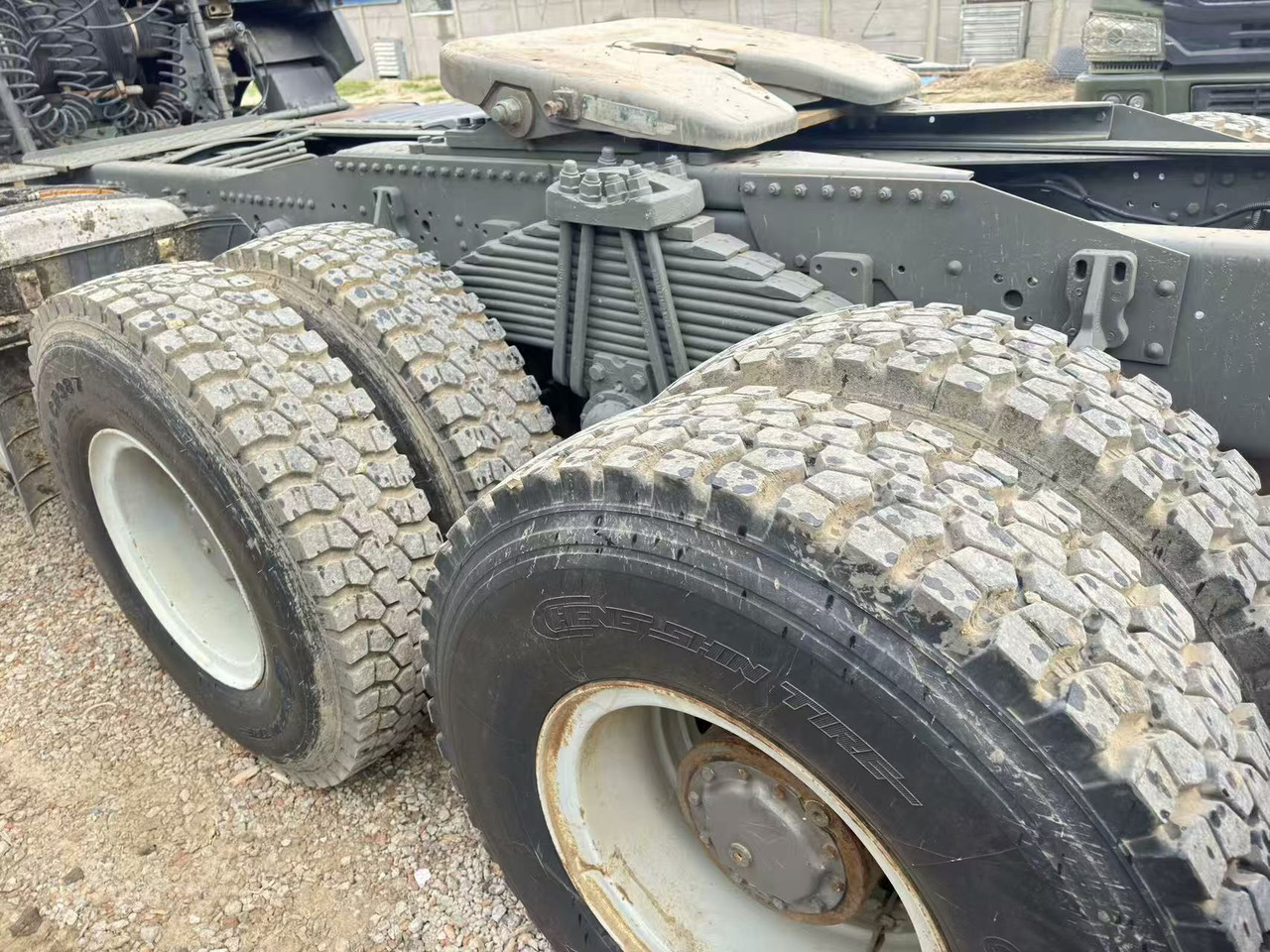 Sinotruk HOWO A7 - Tractor unit: picture 3 Sinotruk HOWO A7 - Tractor unit: picture 3