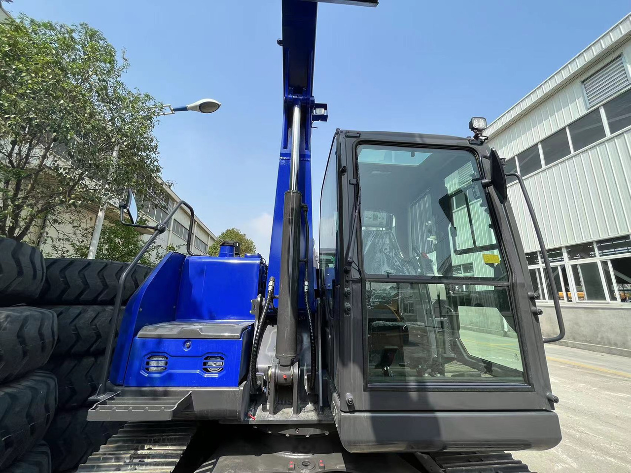 XCMG XE75GA - Crawler excavator: picture 2 XCMG XE75GA - Crawler excavator: picture 2