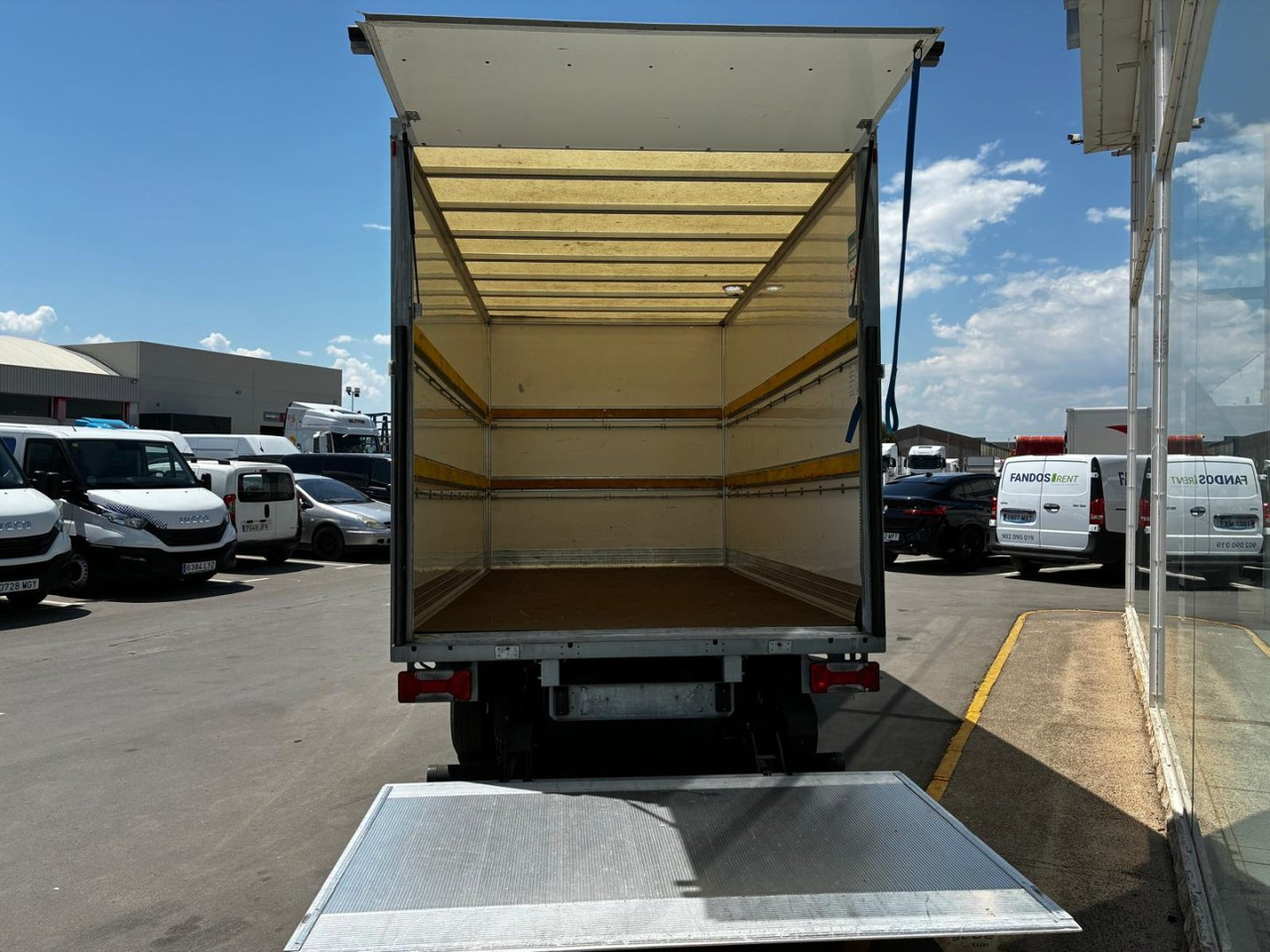 Caja cerrada IVECO 35C16 20m3 - Closed box van: picture 5 Caja cerrada IVECO 35C16 20m3 - Closed box van: picture 5
