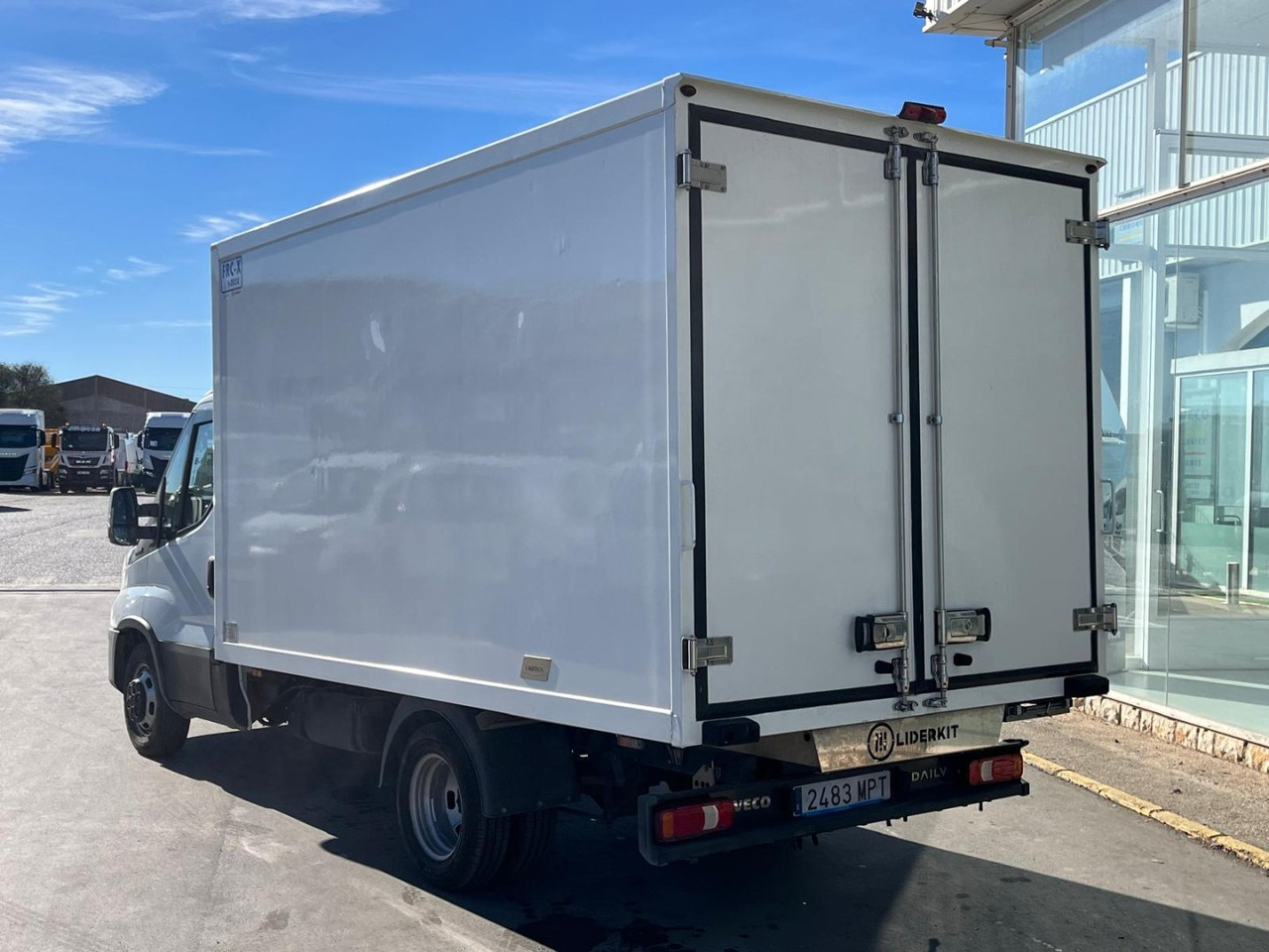 Frigorífico IVECO 35C16 3.0 FRIGORIFICA - Refrigerated delivery van: picture 4 Frigorífico IVECO 35C16 3.0 FRIGORIFICA - Refrigerated delivery van: picture 4