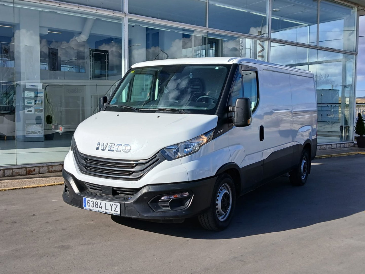 Furgón IVECO 35S16 V 9m3 - Panel van: picture 1 Furgón IVECO 35S16 V 9m3 - Panel van: picture 1