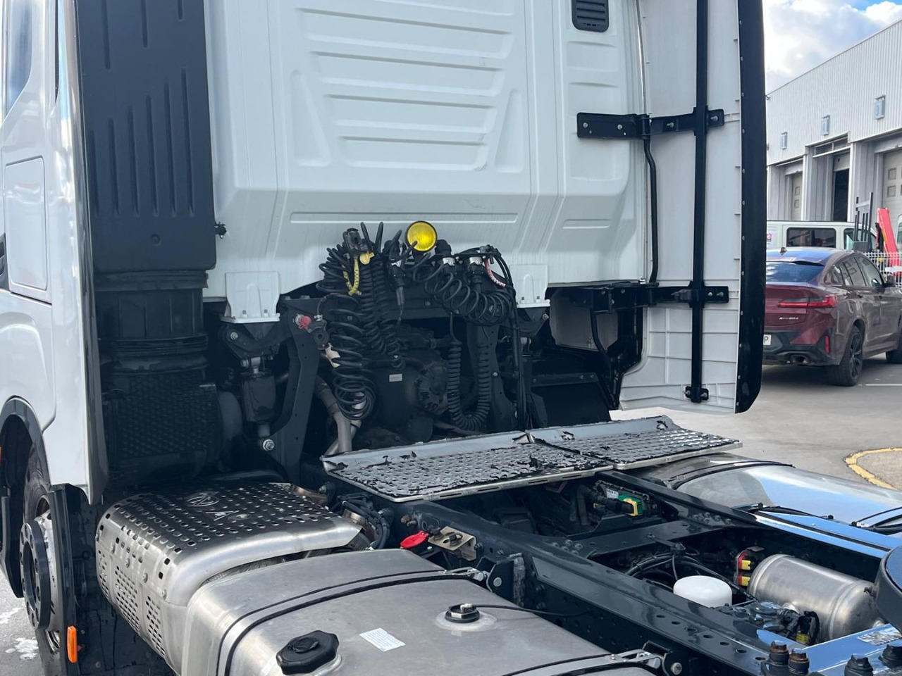 Cabeza Tractora IVECO 460 AUTOMATICO CON INTARDER - Tractor unit: picture 4 Cabeza Tractora IVECO 460 AUTOMATICO CON INTARDER - Tractor unit: picture 4