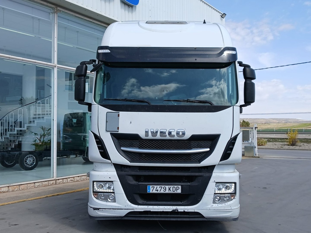 Cabeza Tractora IVECO 510 AUTOMATICO CON INTARDER - Tractor unit: picture 2 Cabeza Tractora IVECO 510 AUTOMATICO CON INTARDER - Tractor unit: picture 2