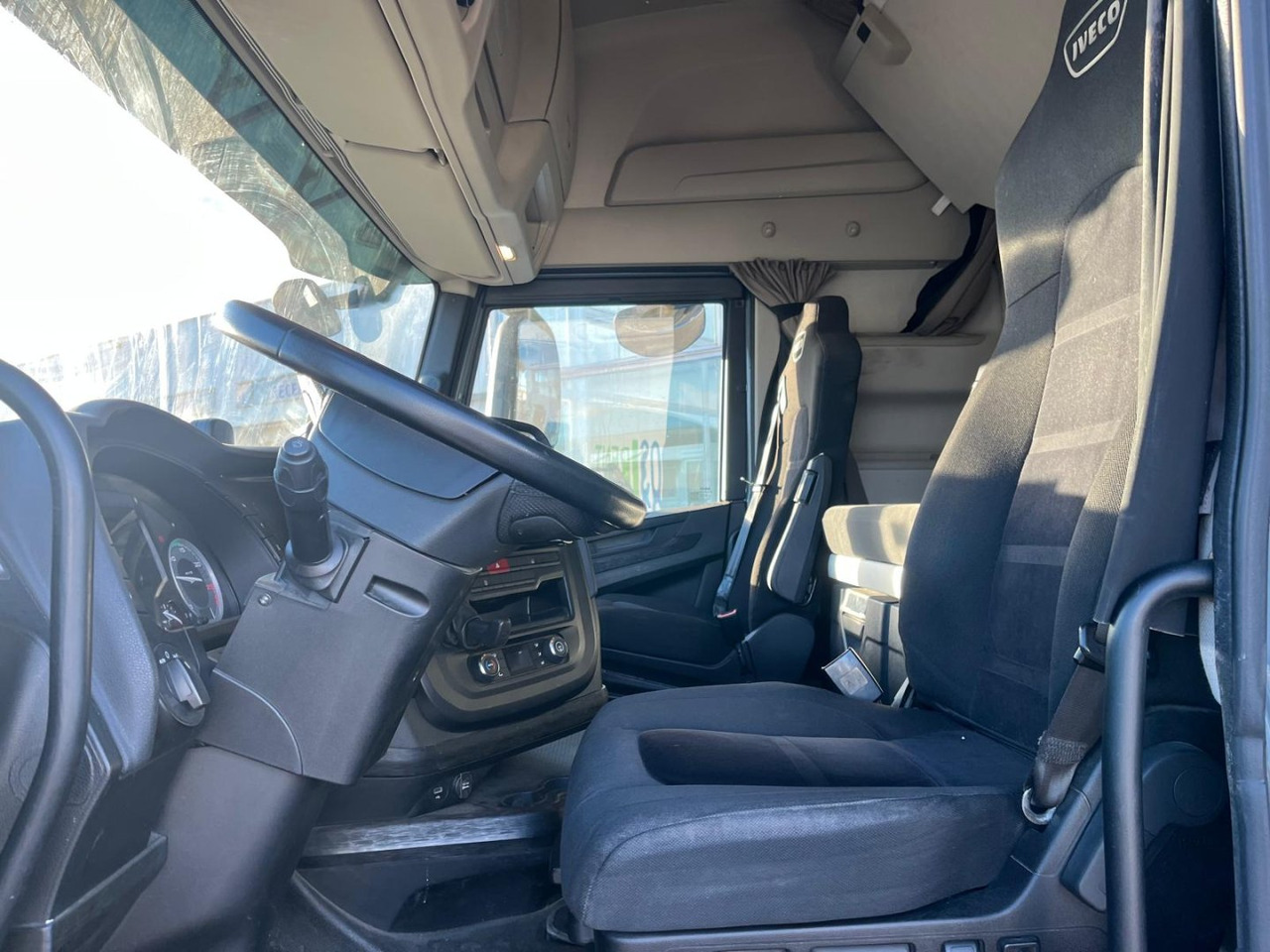 Cabeza Tractora IVECO S-WAY 510 AUTOMATICO CON INTARDER - Tractor unit: picture 5 Cabeza Tractora IVECO S-WAY 510 AUTOMATICO CON INTARDER - Tractor unit: picture 5