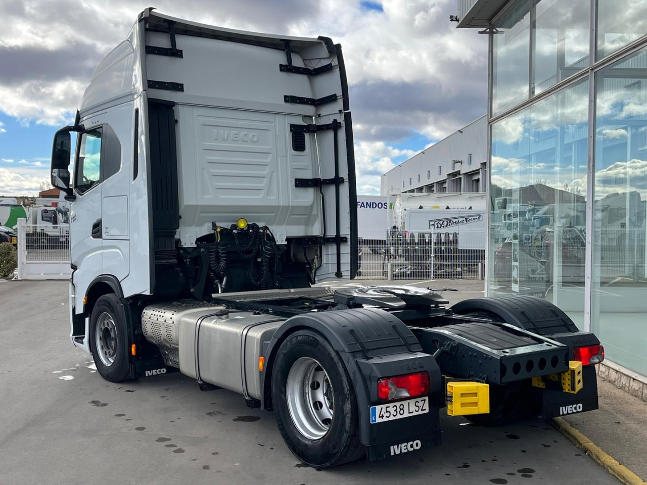 Cabeza Tractora IVECO S-WAY 510 AUTOMATICO CON INTARDER - Tractor unit: picture 4 Cabeza Tractora IVECO S-WAY 510 AUTOMATICO CON INTARDER - Tractor unit: picture 4