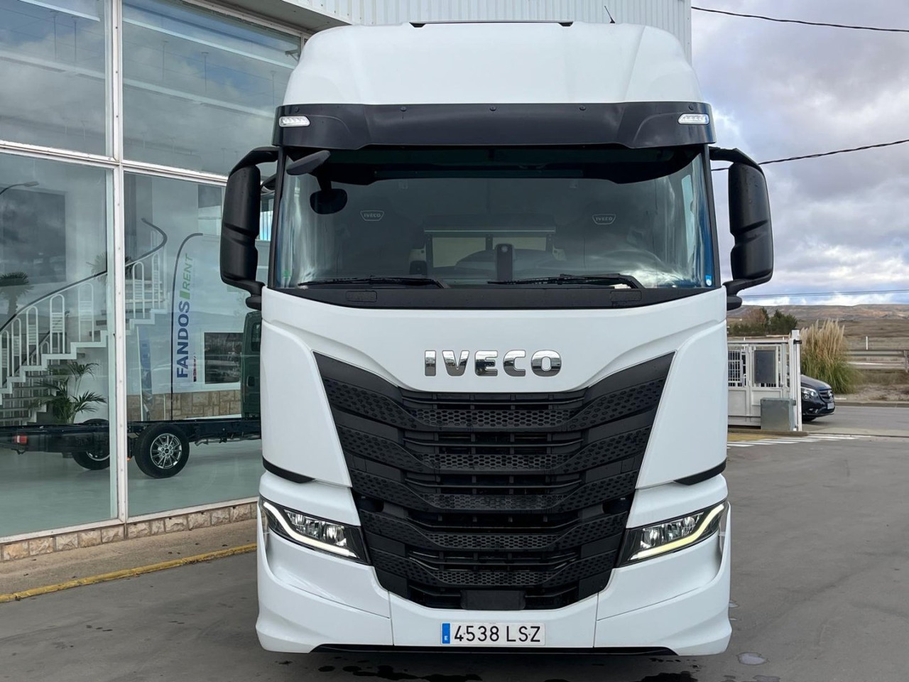 Cabeza Tractora IVECO S-WAY 510 AUTOMATICO CON INTARDER - Tractor unit: picture 2 Cabeza Tractora IVECO S-WAY 510 AUTOMATICO CON INTARDER - Tractor unit: picture 2