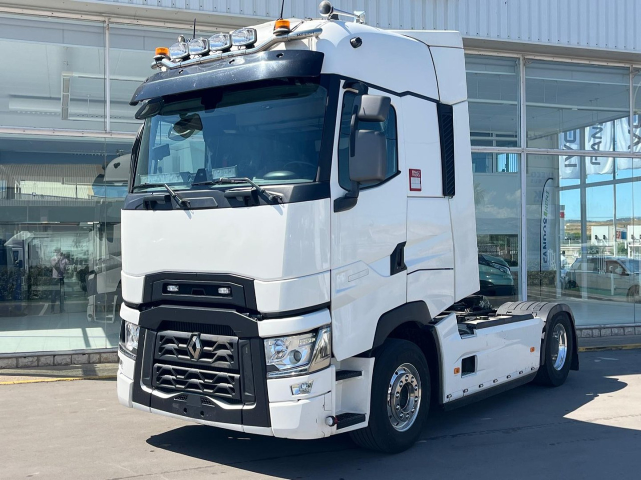 Cabeza Tractora Renault T520 AUTOMATICA INTARDER FULL - Tractor unit: picture 1 Cabeza Tractora Renault T520 AUTOMATICA INTARDER FULL - Tractor unit: picture 1