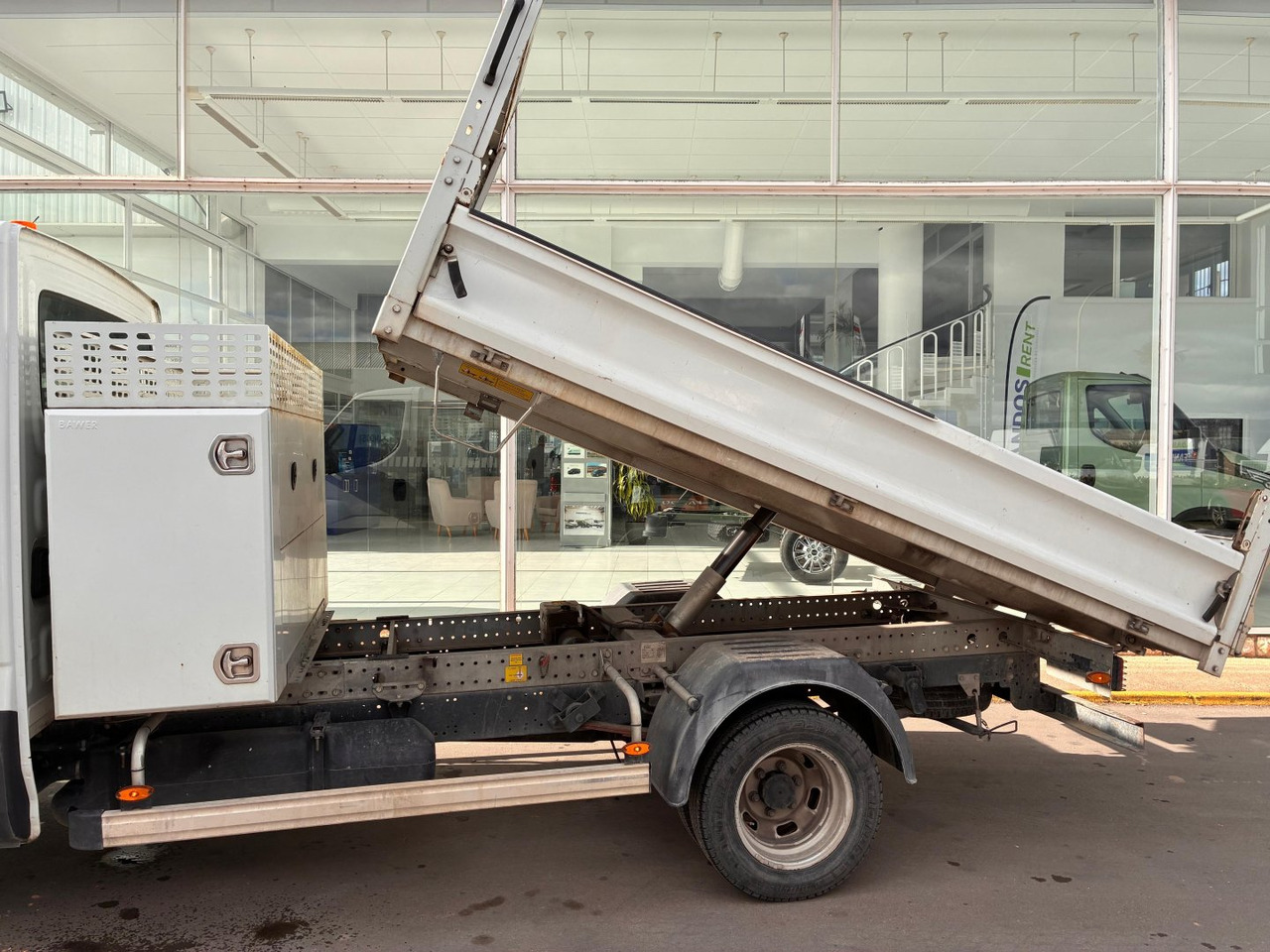 Volquete/Dumper IVECO 35C14 CAJA BASCULANTE - Tipper van: picture 5 Volquete/Dumper IVECO 35C14 CAJA BASCULANTE - Tipper van: picture 5