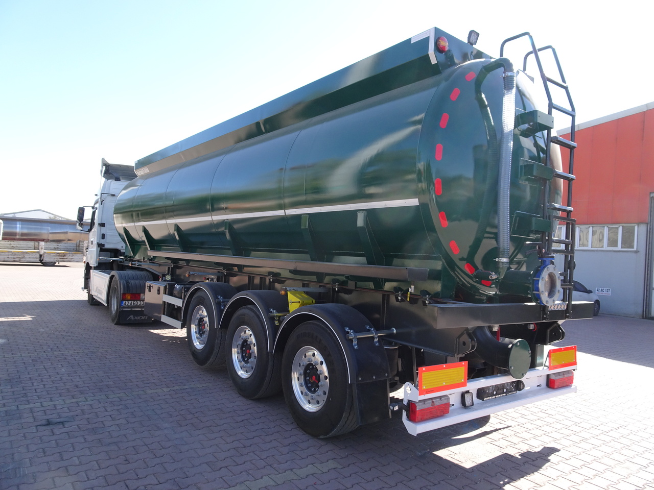 NURSAN Slurry Tanker - Tank semi-trailer: picture 2 NURSAN Slurry Tanker - Tank semi-trailer: picture 2