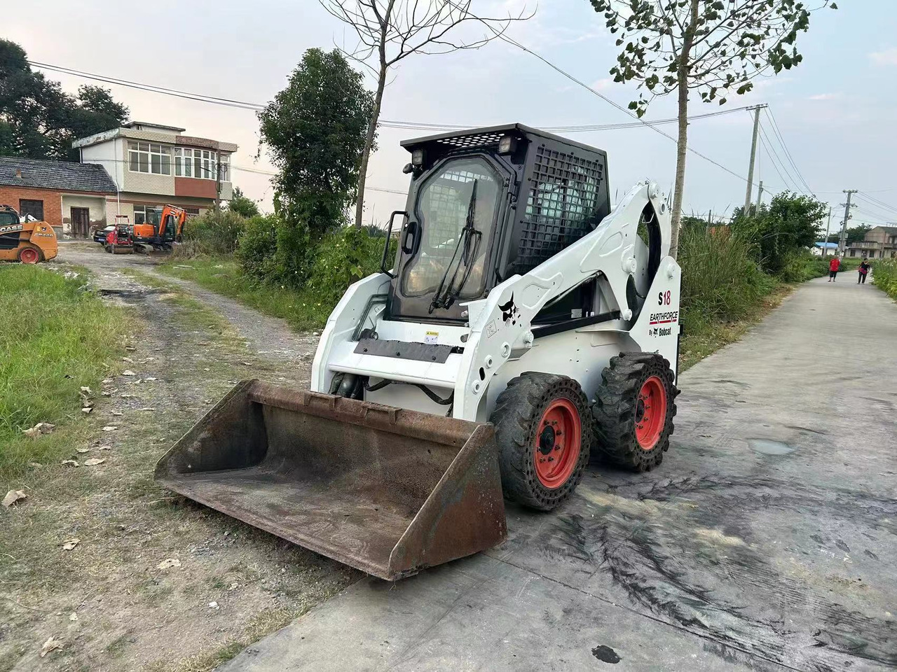 BOBCAT S17 S450 S550 - Skid steer loader: picture 3 BOBCAT S17 S450 S550 - Skid steer loader: picture 3