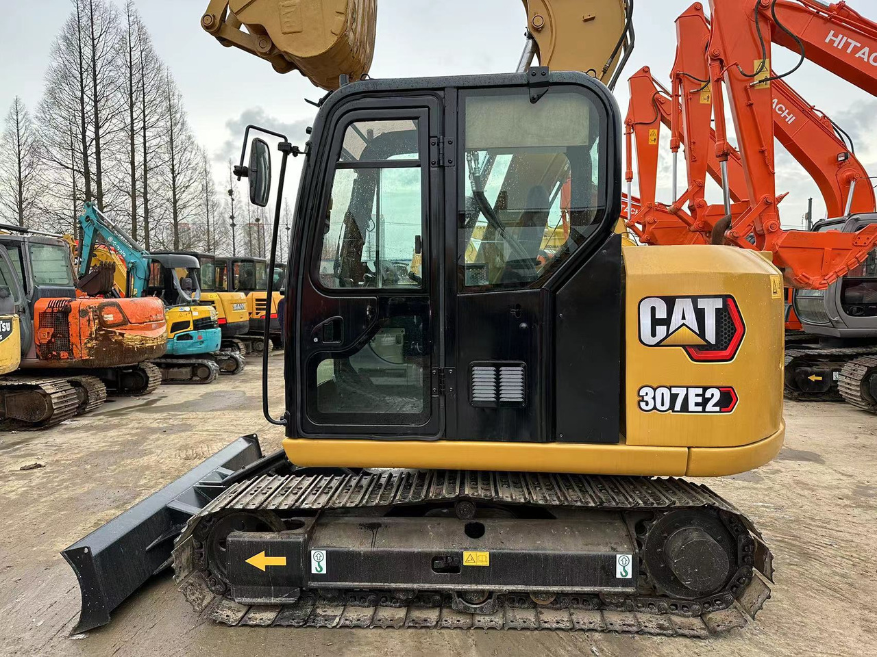 CAT 307E2 - Mini excavator: picture 1 CAT 307E2 - Mini excavator: picture 1