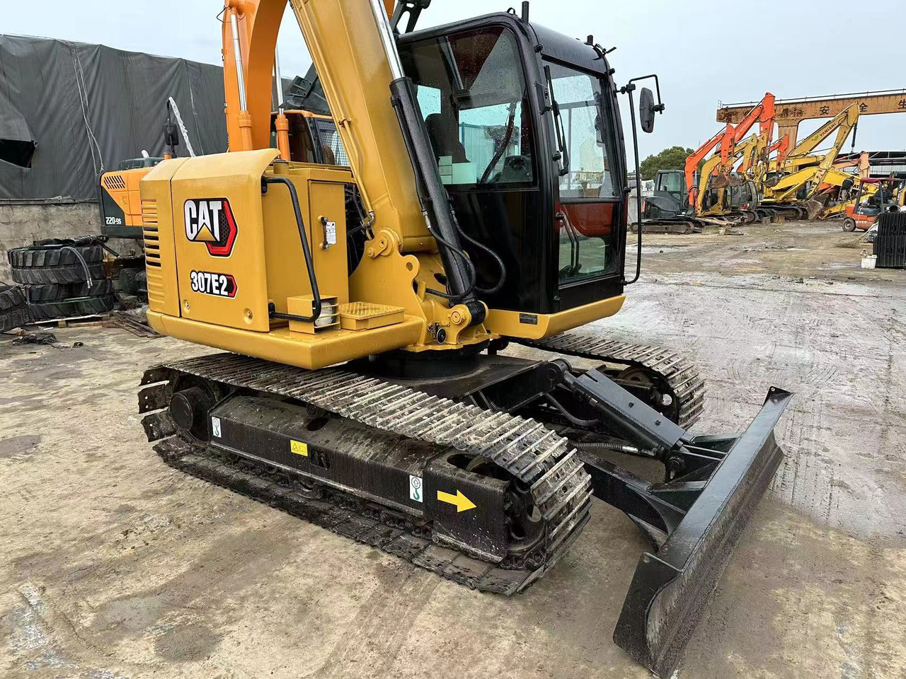 CAT 307E2 - Mini excavator: picture 4 CAT 307E2 - Mini excavator: picture 4