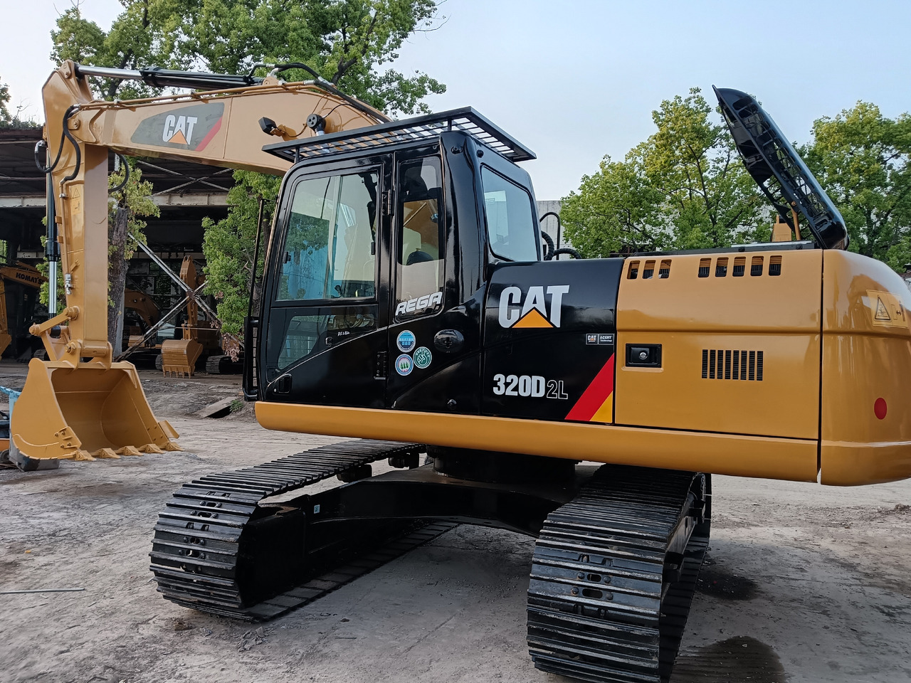CAT 320D 2 L 320 GC 323 D - Crawler excavator: picture 1 CAT 320D 2 L 320 GC 323 D - Crawler excavator: picture 1