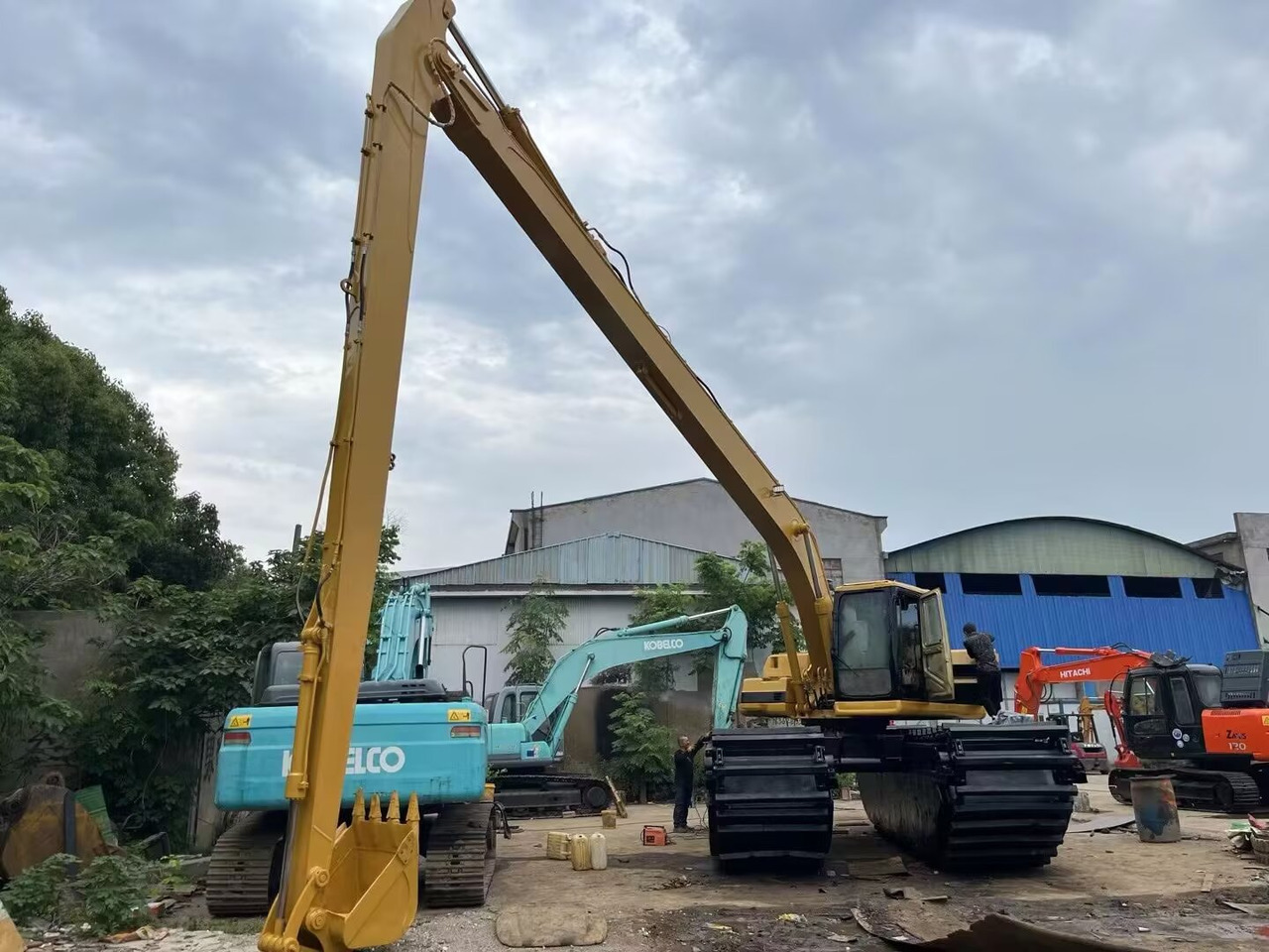 CATERPILLAR 320BL DREDGER CAT 320CL Extended BOOM - Amphibious excavator: picture 1 CATERPILLAR 320BL DREDGER CAT 320CL Extended BOOM - Amphibious excavator: picture 1