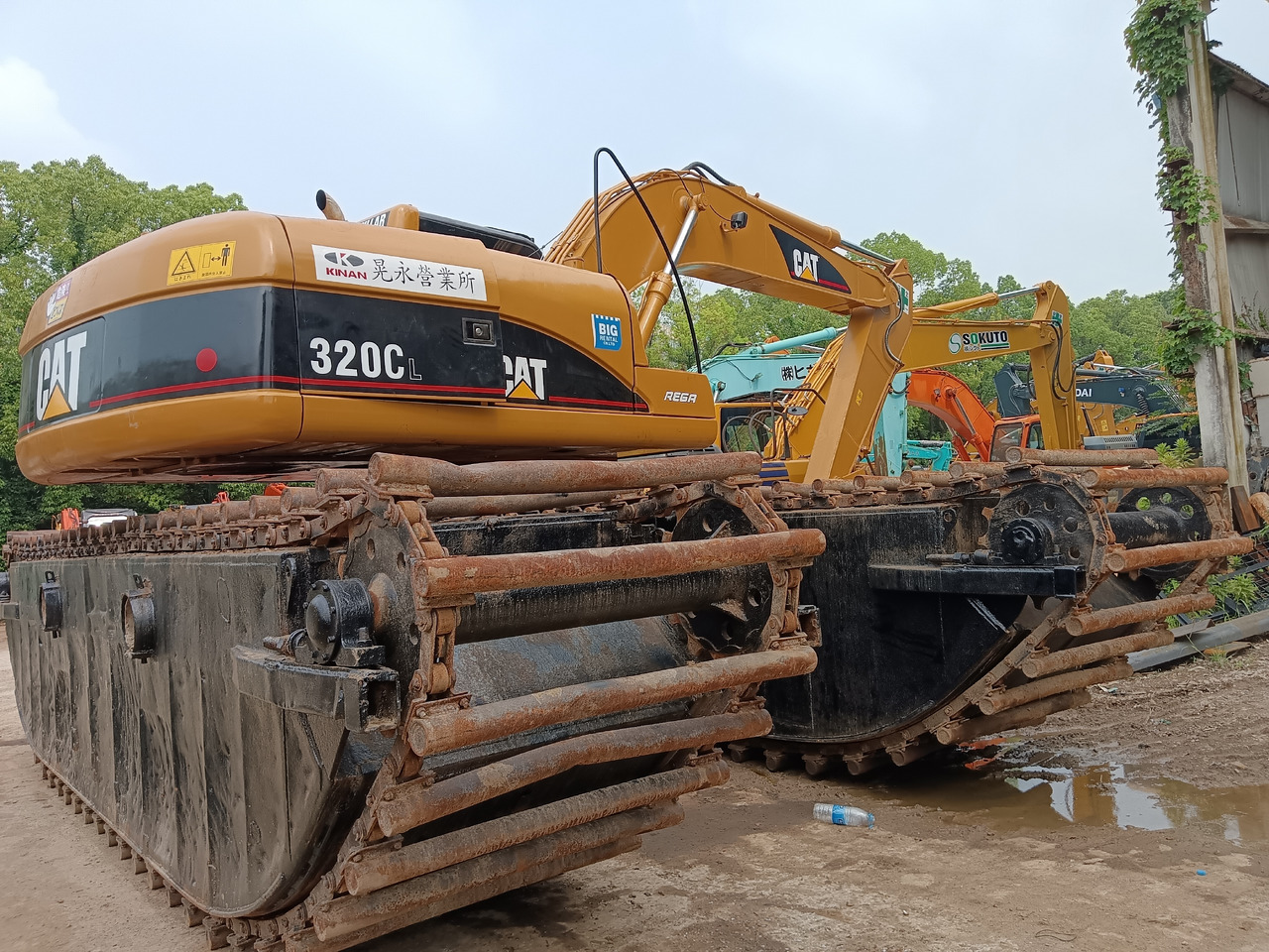 CATERPILLAR 320CL CAT 320 DREDGER - Amphibious excavator: picture 2 CATERPILLAR 320CL CAT 320 DREDGER - Amphibious excavator: picture 2