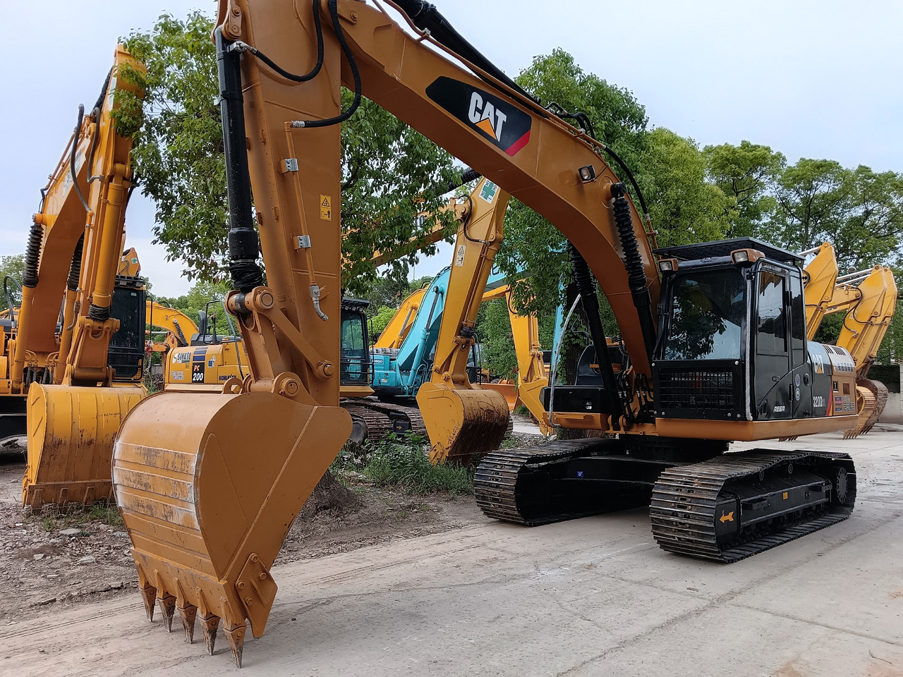 Crawler excavator CATERPILLAR 320D2 L CAT 320D2L: picture 8