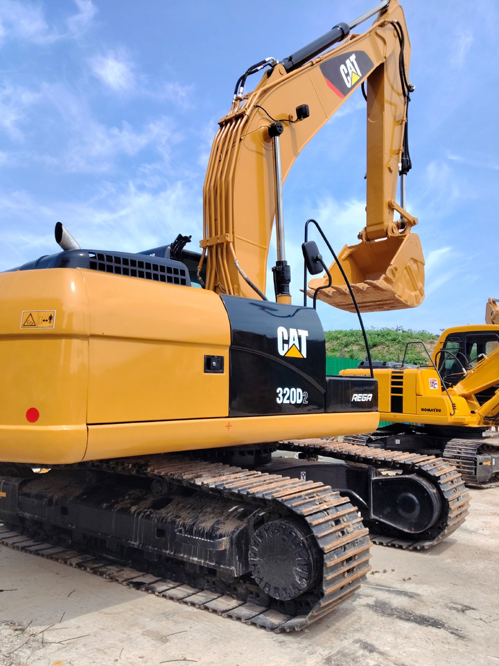 CATERPILLAR 320D2L CAT 320 D2 L WITH C7.1 ENGINE - Crawler excavator: picture 4 CATERPILLAR 320D2L CAT 320 D2 L WITH C7.1 ENGINE - Crawler excavator: picture 4