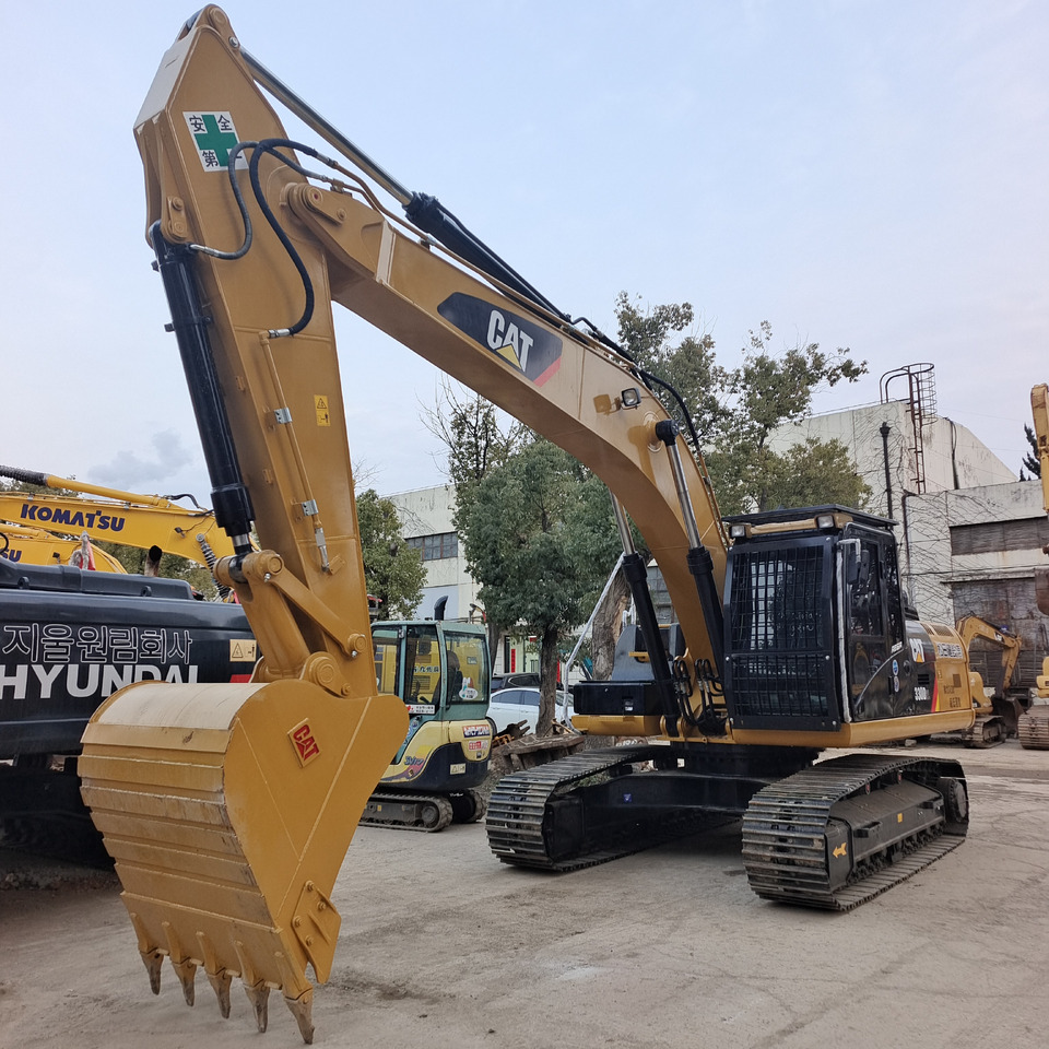 CATERPILLAR 330D2L CAT 330 D2 L - Crawler excavator: picture 1 CATERPILLAR 330D2L CAT 330 D2 L - Crawler excavator: picture 1