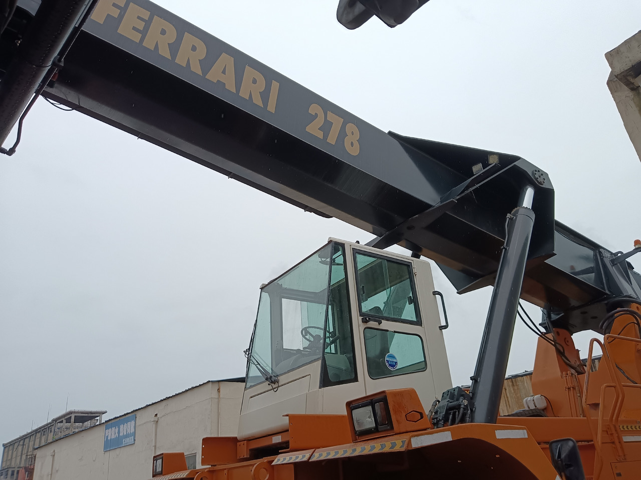 CVS FERRARRI 278 Ferrarri F278.6 - Reach stacker: picture 5 CVS FERRARRI 278 Ferrarri F278.6 - Reach stacker: picture 5