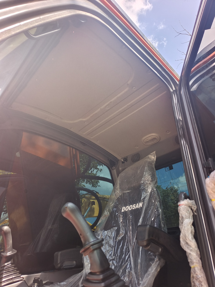 DOOSAN DX225LCA DX225LC-9C DX300 DX340 - Crawler excavator: picture 5 DOOSAN DX225LCA DX225LC-9C DX300 DX340 - Crawler excavator: picture 5