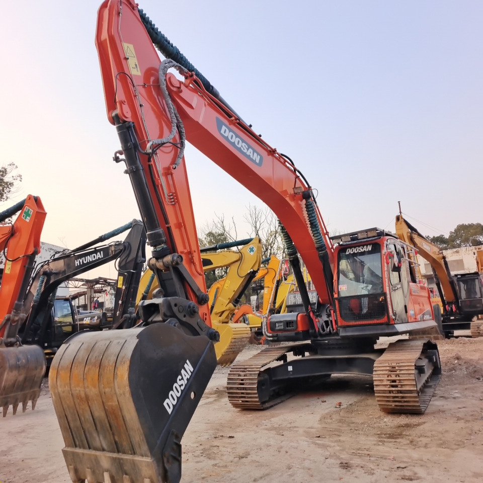DOOSAN DX300 DX300LC - 9C DX300 LCA - Crawler excavator: picture 4 DOOSAN DX300 DX300LC - 9C DX300 LCA - Crawler excavator: picture 4