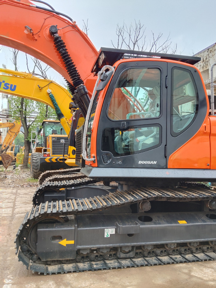 DOOSAN DX300LC - 9C DX300 DX300LCA - Crawler excavator: picture 3 DOOSAN DX300LC - 9C DX300 DX300LCA - Crawler excavator: picture 3