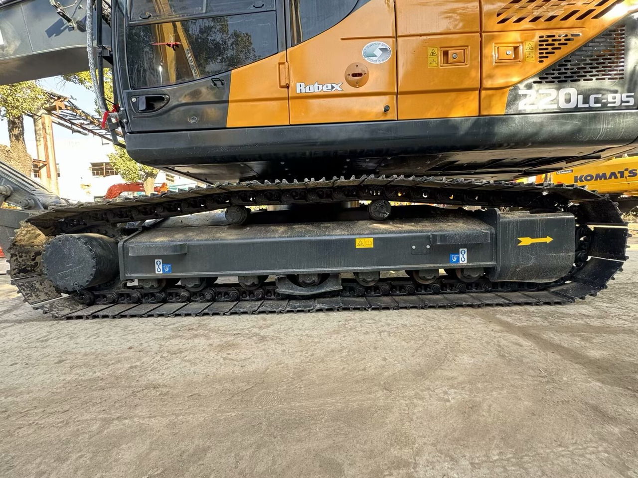 HYUNDAI 220LC-9S - Crawler excavator: picture 5 HYUNDAI 220LC-9S - Crawler excavator: picture 5