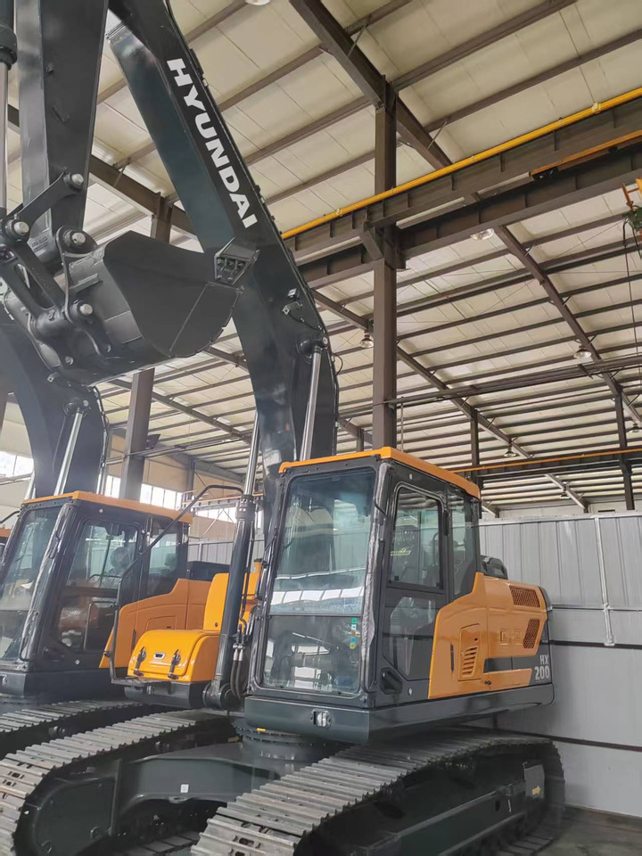 HYUNDAI HX200 HX220HD HX225HD 100% BRAND NEW - Crawler excavator: picture 2 HYUNDAI HX200 HX220HD HX225HD 100% BRAND NEW - Crawler excavator: picture 2