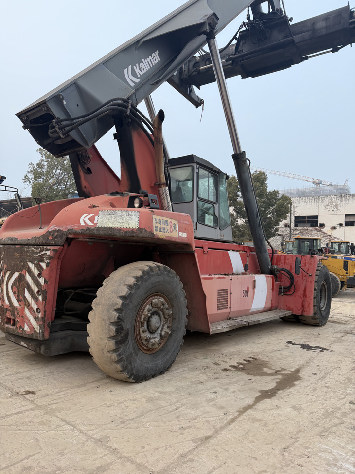 KALMAR DRT450 - Reach stacker: picture 1 KALMAR DRT450 - Reach stacker: picture 1