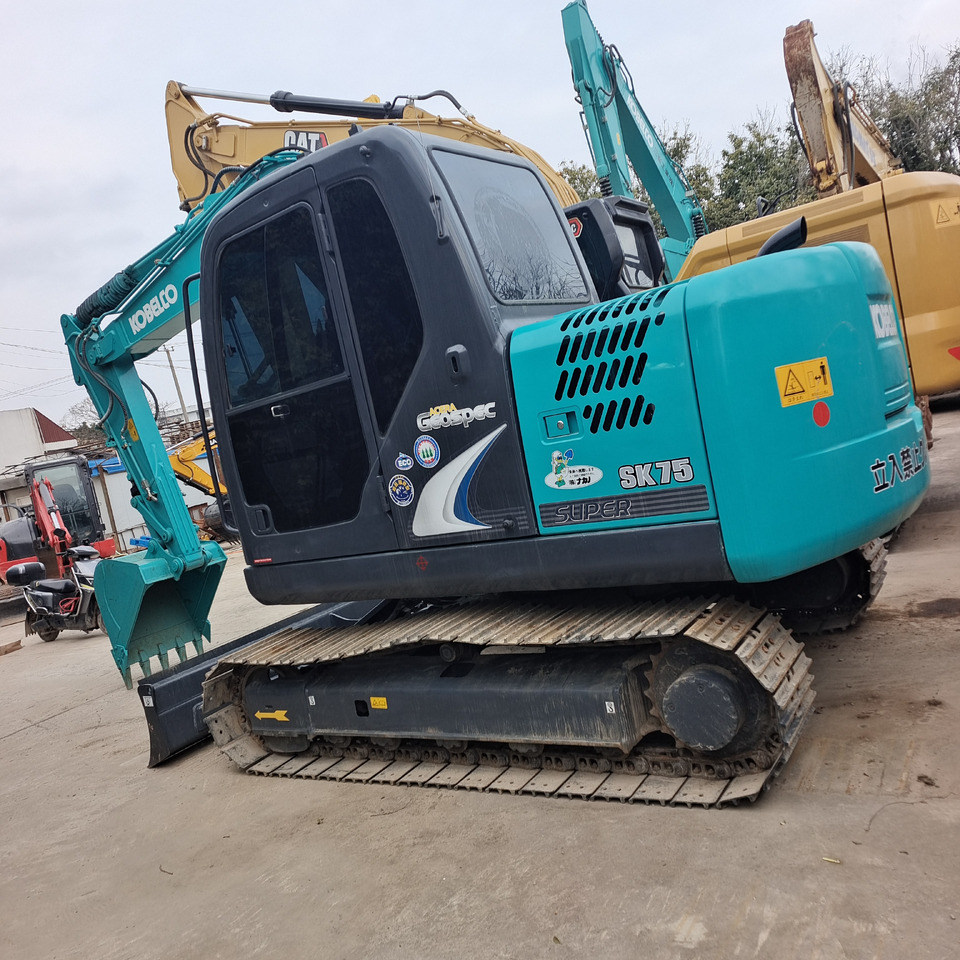 KOBELCO SK75 - Mini excavator: picture 5 KOBELCO SK75 - Mini excavator: picture 5