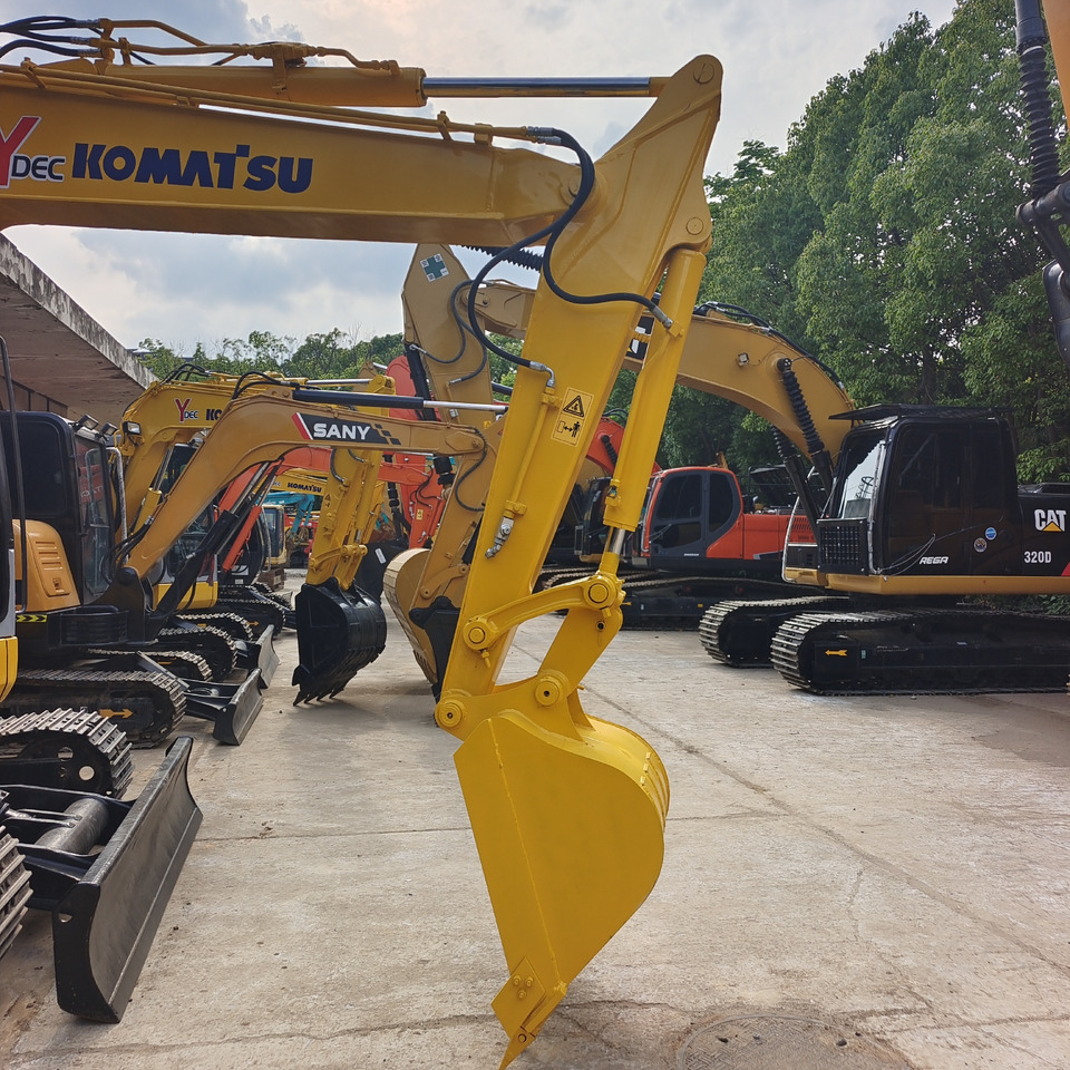 KOMATSU PC78US - Mini excavator: picture 3 KOMATSU PC78US - Mini excavator: picture 3