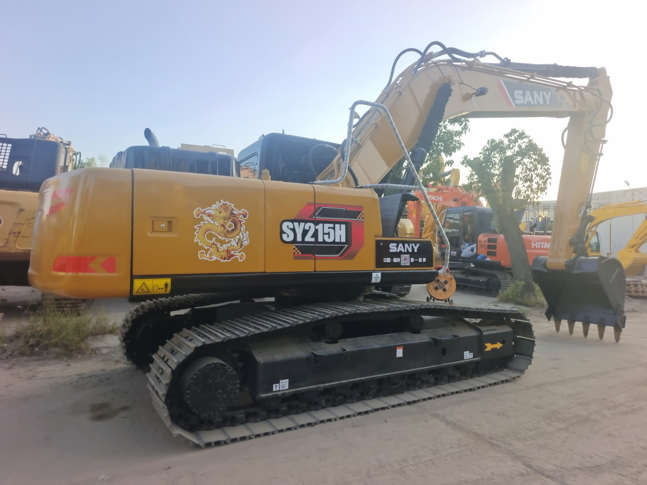 SANY 215H SY 215 H 215C 215C-9 305H 365H - Crawler excavator: picture 1 SANY 215H SY 215 H 215C 215C-9 305H 365H - Crawler excavator: picture 1