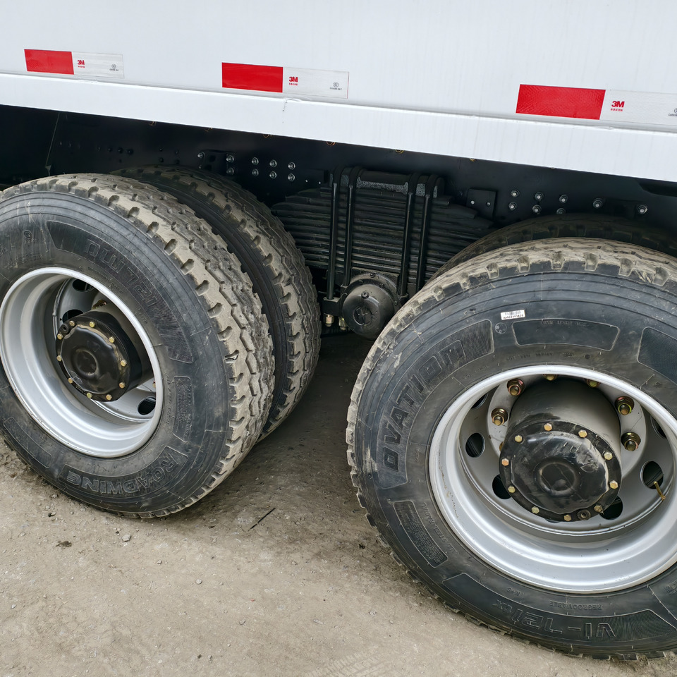 SHACMAN F3000 6*4 - Tipper: picture 3 SHACMAN F3000 6*4 - Tipper: picture 3