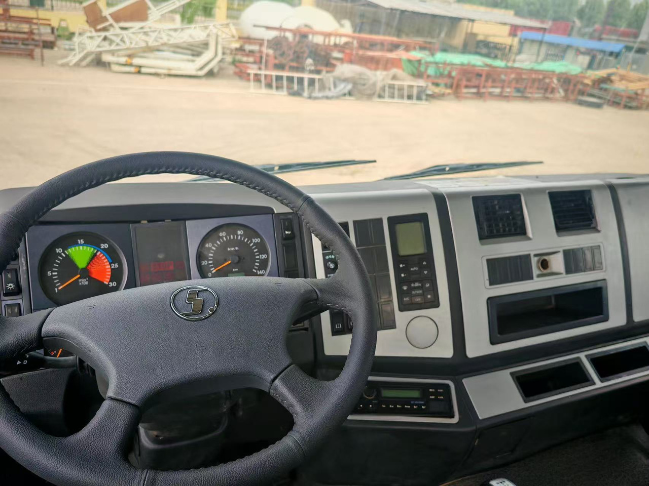 SHACMAN F3000 8*4 - Tipper: picture 5 SHACMAN F3000 8*4 - Tipper: picture 5