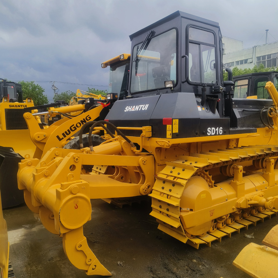 SHANTUI SD16 WITH RIPPER - Bulldozer: picture 1 SHANTUI SD16 WITH RIPPER - Bulldozer: picture 1