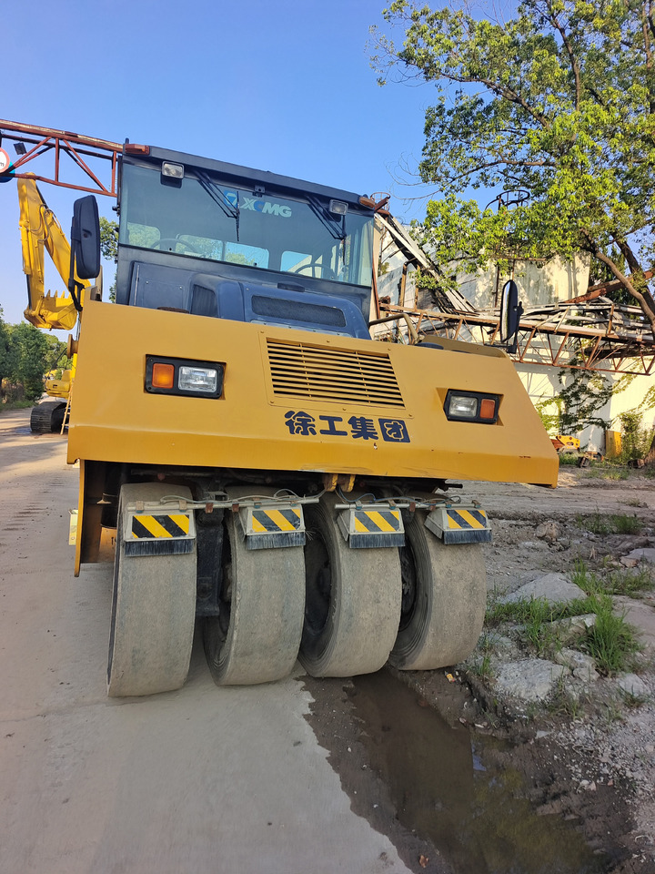 XCMG XP263 - Pneumatic roller: picture 2 XCMG XP263 - Pneumatic roller: picture 2