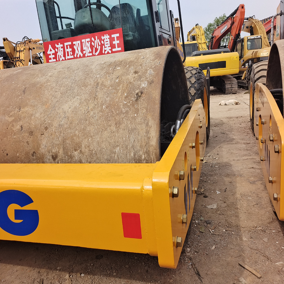 XCMG XS143J - Road roller: picture 3 XCMG XS143J - Road roller: picture 3