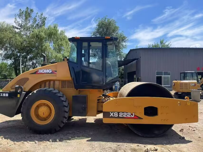 XCMG XS222J - Road roller: picture 3 XCMG XS222J - Road roller: picture 3