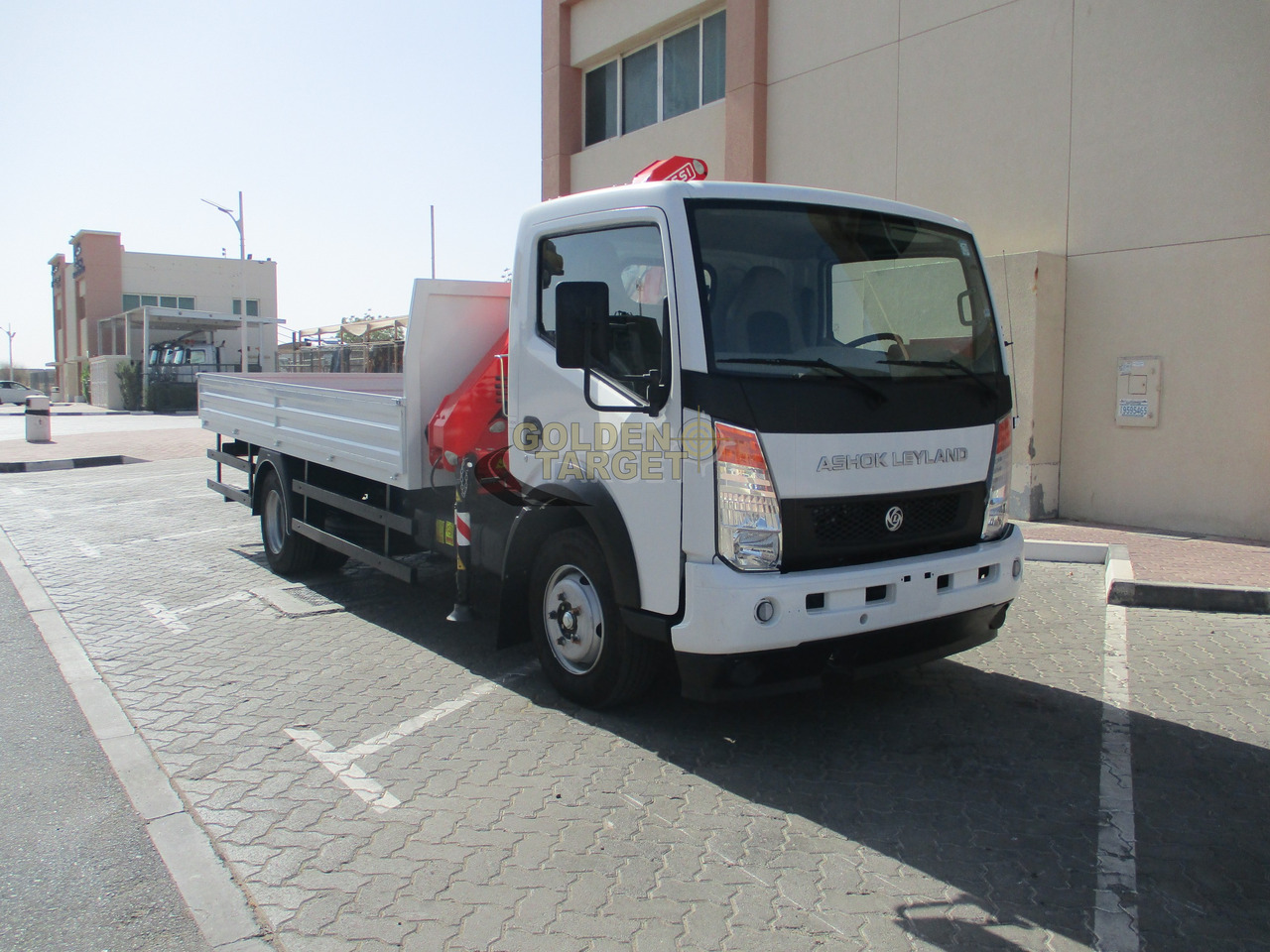 Ashok Leyland PARTNER LX 4x2 with Fassi F50A.022 Crane - Crane truck: picture 1 Ashok Leyland PARTNER LX 4x2 with Fassi F50A.022 Crane - Crane truck: picture 1