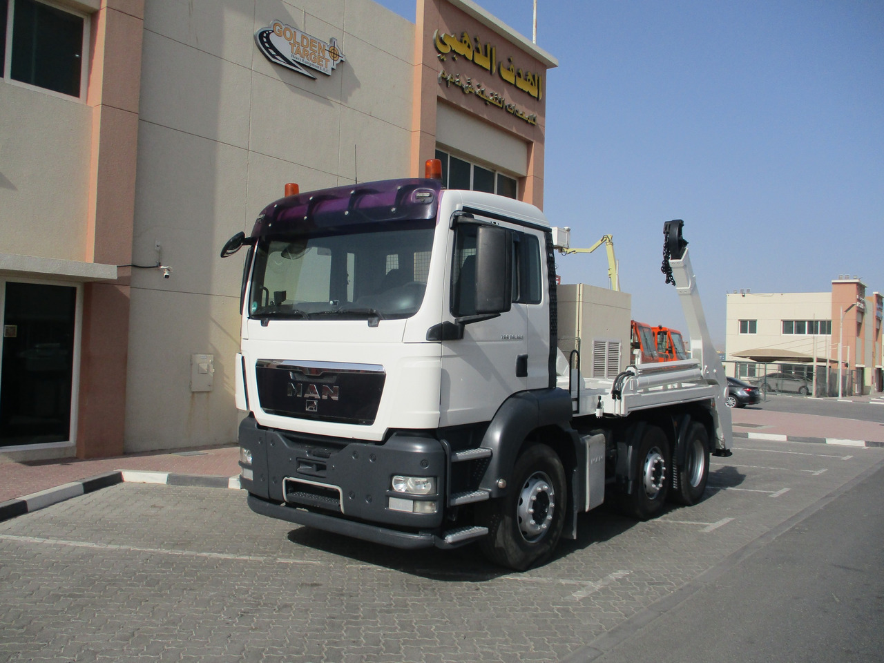 MAN TGS 26.360 6x2 Skip Loader - Skip loader truck: picture 2 MAN TGS 26.360 6x2 Skip Loader - Skip loader truck: picture 2