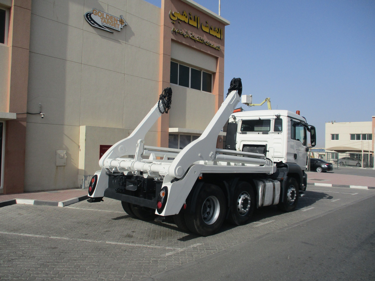 MAN TGS 26.360 6x2 Skip Loader - Skip loader truck: picture 3 MAN TGS 26.360 6x2 Skip Loader - Skip loader truck: picture 3