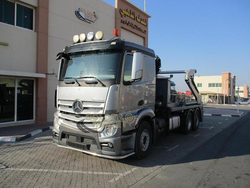 Mercedes-Benz 2642 6×2 Double Skip Loader with HIAB Crane - Loader: picture 1 Mercedes-Benz 2642 6×2 Double Skip Loader with HIAB Crane - Loader: picture 1