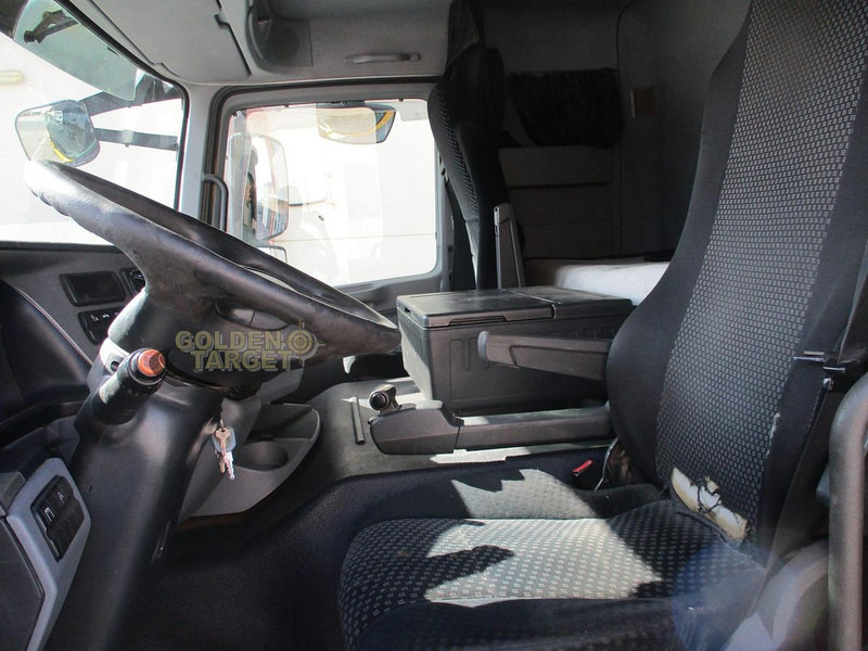 Truck Mercedes-Benz Actros 2048: picture 10 Truck Mercedes-Benz Actros 2048: picture 10